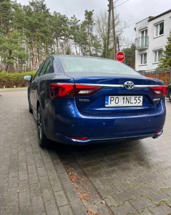 Toyota Avensis cena 33900 przebieg: 251042, rok produkcji 2015 z Poznań małe 106